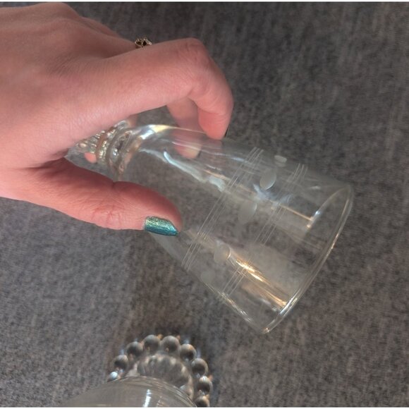 Vintage Anchor Hocking "Boopie" Etched Footed Drinking Glasses, Set of 2 - Picture 5 of 5